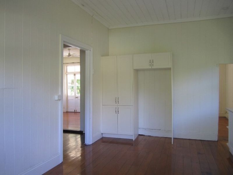 23 Frederick Street, Taringa QLD 4068