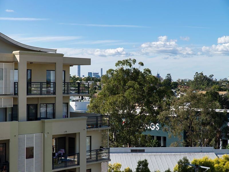 16/16 Grosvenor Road, Indooroopilly QLD 4068