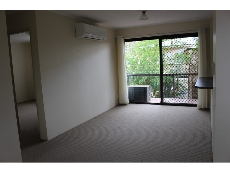 2/55 Central Avenue, Indooroopilly QLD 4068
