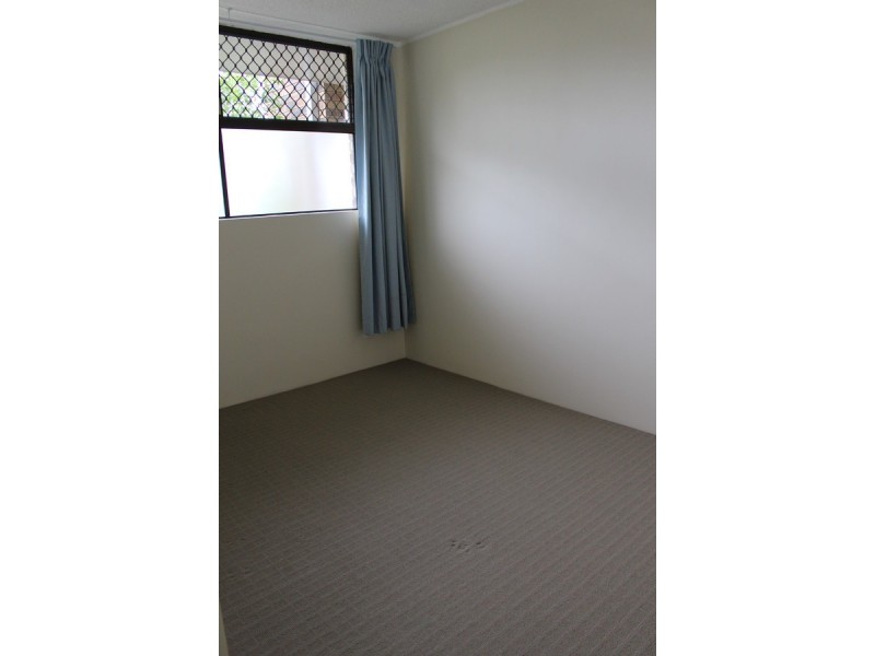 2/55 Central Avenue, Indooroopilly QLD 4068