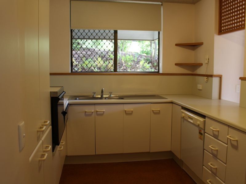 1/23 Bishop Street, St Lucia QLD 4067
