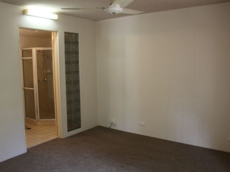 1/23 Bishop Street, St Lucia QLD 4067
