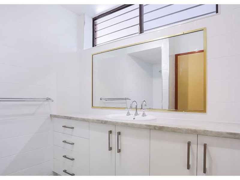 2/54 Elizabeth Street, Toowong QLD 4066