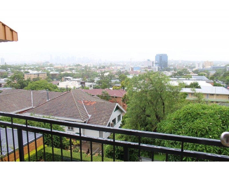 15/16 Dovercourt Road, Toowong QLD 4066