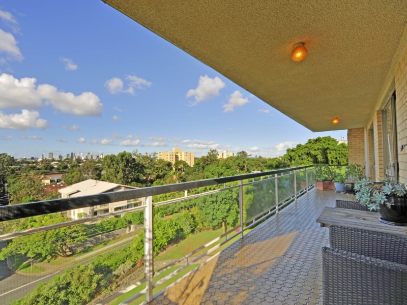10/60 Bellevue Terrace, St Lucia QLD 4067