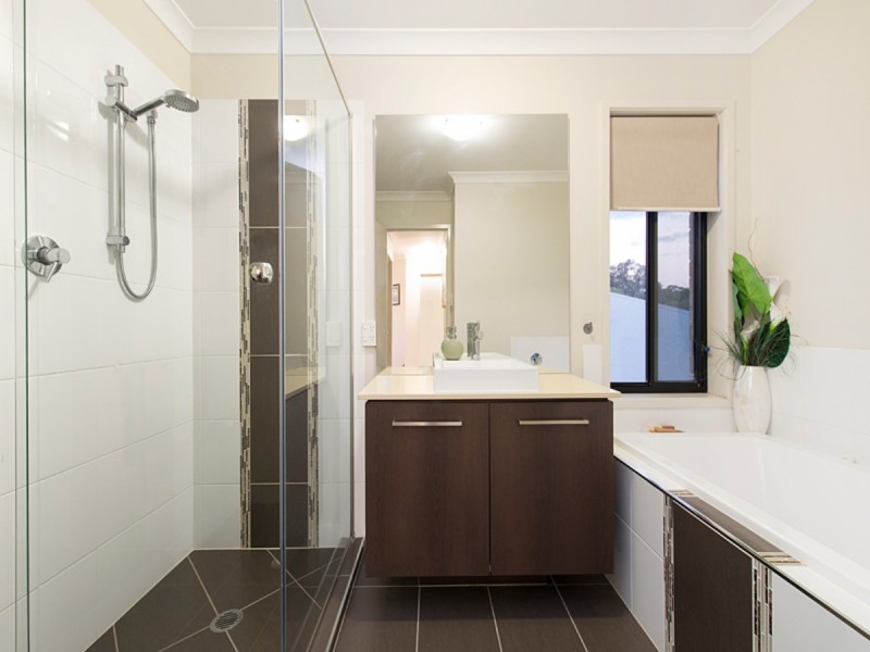 83 Waterhousia Place, Moggill QLD 4070