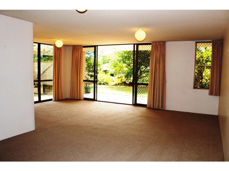1/23 Bishop Street, St Lucia QLD 4067