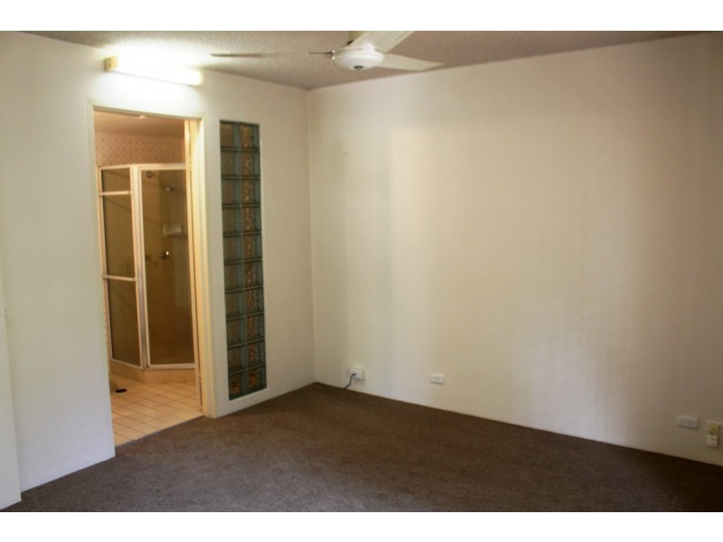 1/23 Bishop Street, St Lucia QLD 4067