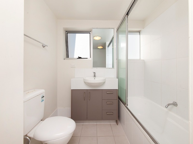 5/159 Clarence Road, Indooroopilly QLD 4068