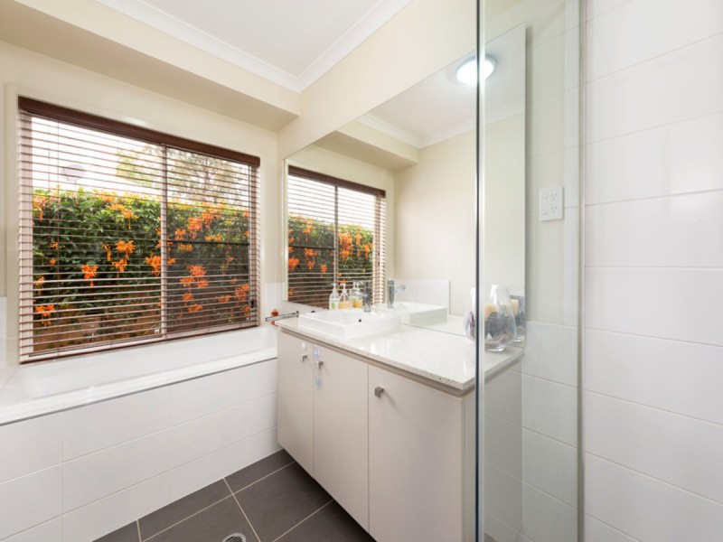 119 Beaufort Crescent, Moggill QLD 4070