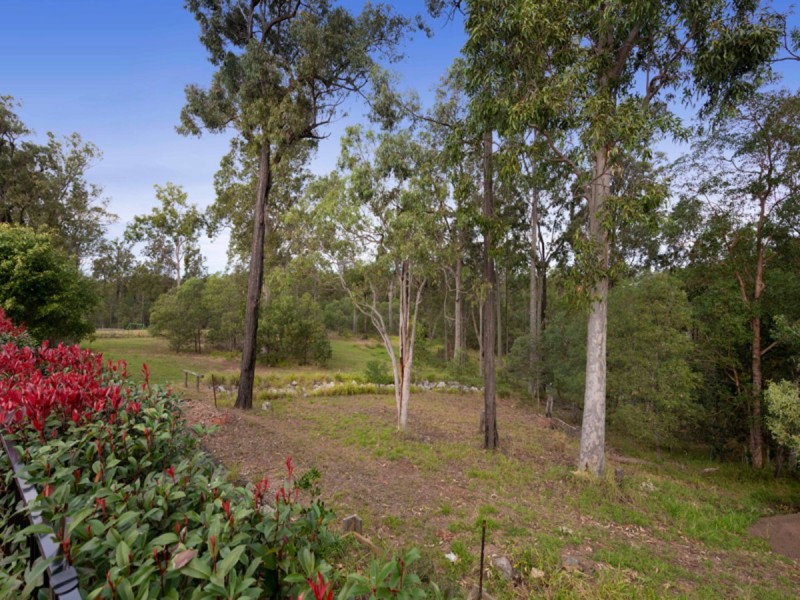 119 Beaufort Crescent, Moggill QLD 4070