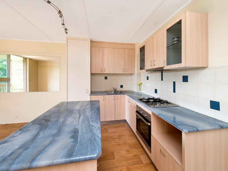 16/125 Clarence Road, Indooroopilly QLD 4068