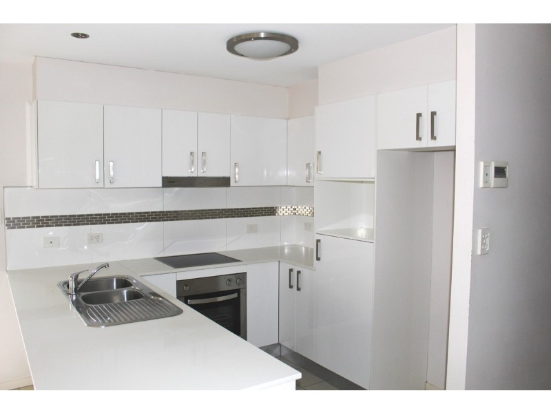 1/69 Durham Street, St Lucia QLD 4067