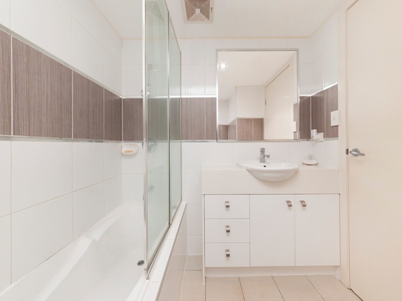 1/69 Durham Street, St Lucia QLD 4067