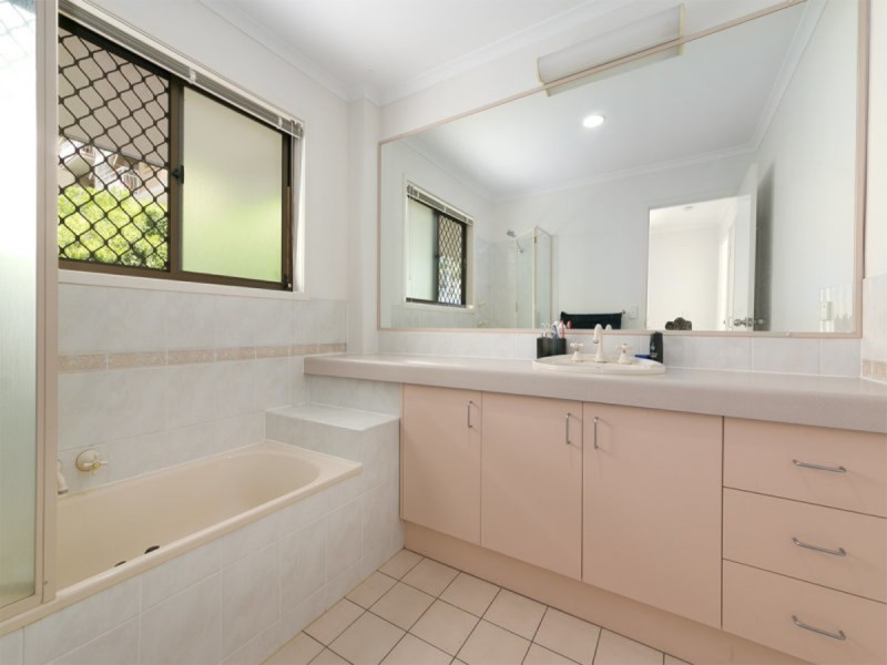 2/123 Whitmore Street, Taringa QLD 4068