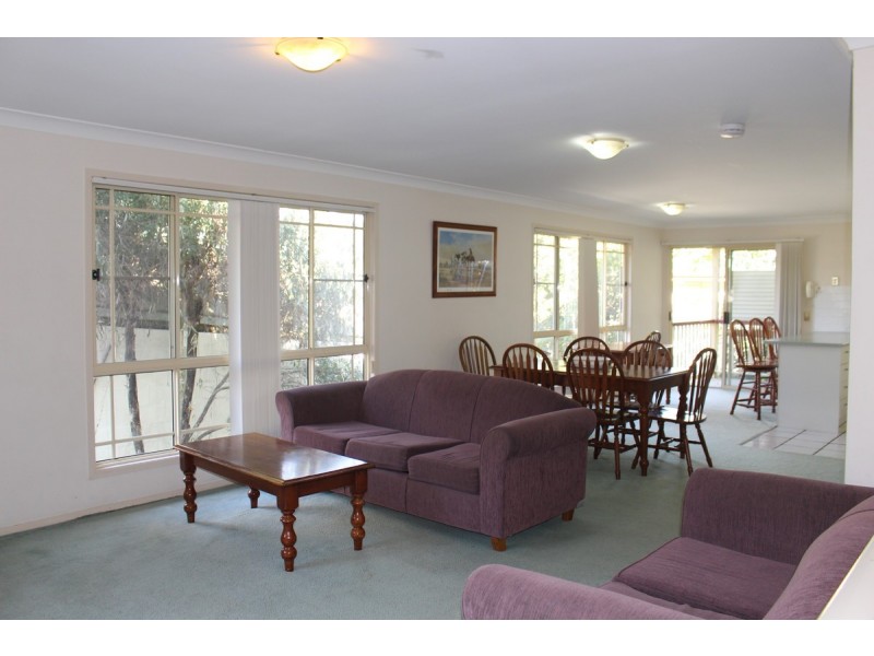 10/87 Russell Terrace, Indooroopilly QLD 4068