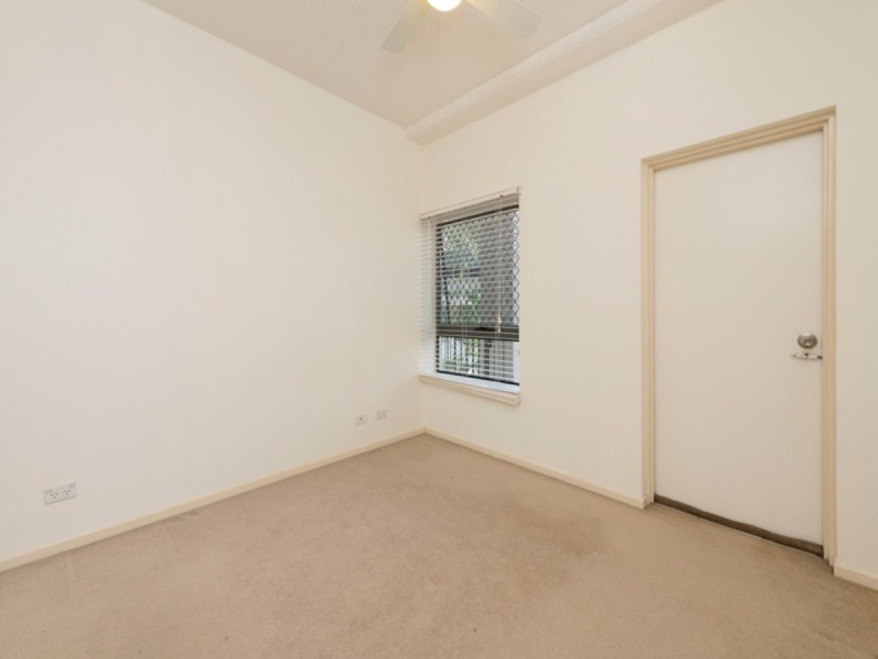 4/7 Landsborough Terrace, Toowong QLD 4066