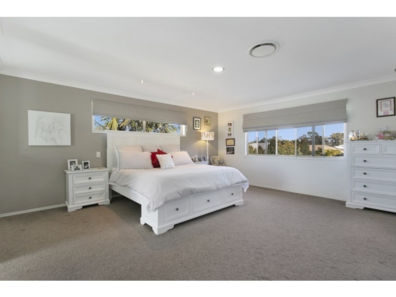 33 Hendos Place, Moggill QLD 4070