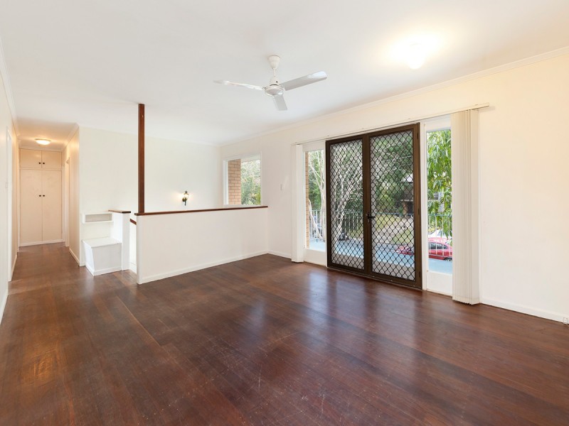 7 Harvard Street, Kenmore QLD 4069