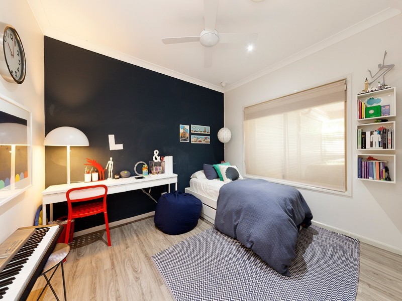 9 Pine County Place, Bellbowrie QLD 4070