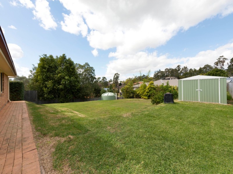 209 Gibson Crescent, Bellbowrie QLD 4070