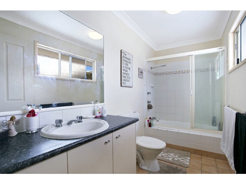 2/36 Soudan Street, Toowong QLD 4066