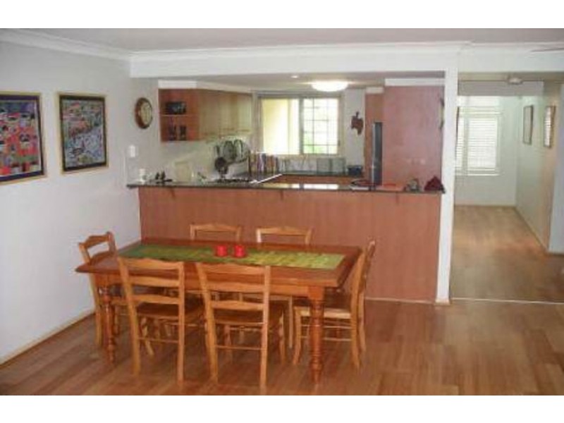 4/47 Newcomen Street, Indooroopilly QLD 4068