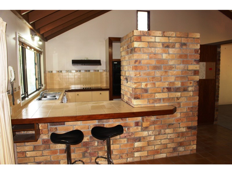 24 Mayfair Place, Moggill QLD 4070