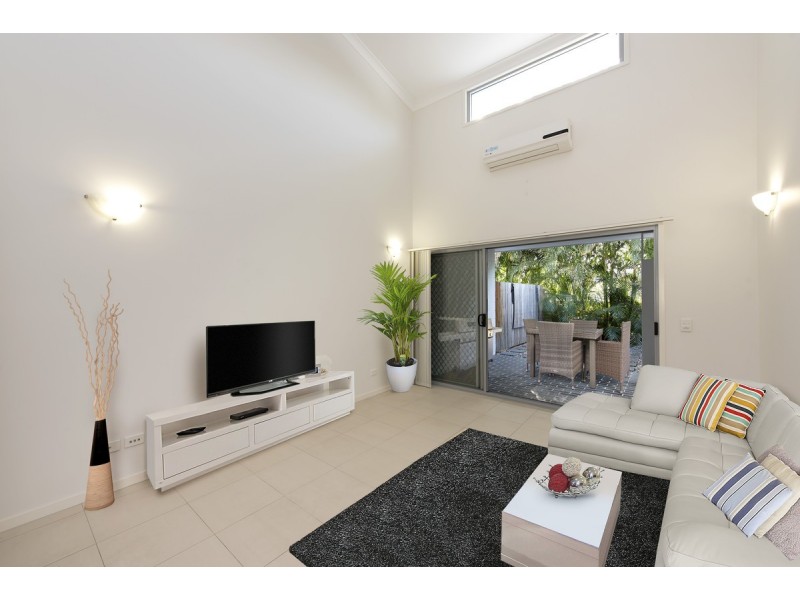 2/28 Railway Terrace, Corinda QLD 4075