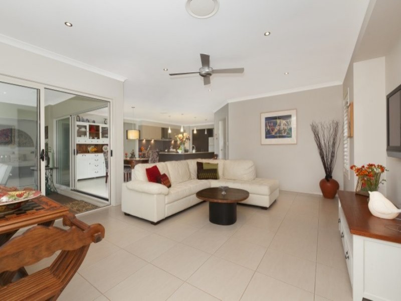 12 Paperbark Circuit, Moggill QLD 4070