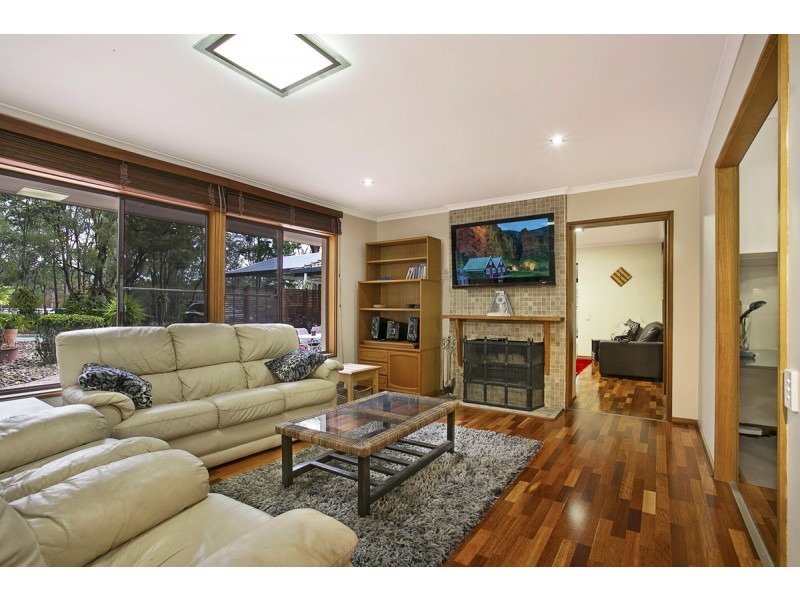 75 Sugars Road, Bellbowrie QLD 4070