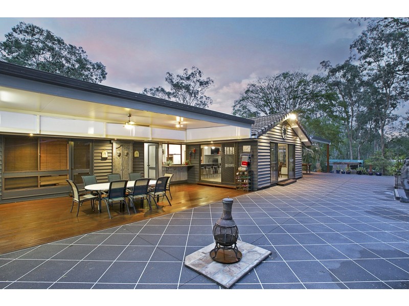 75 Sugars Road, Bellbowrie QLD 4070