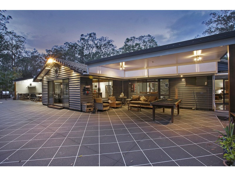 75 Sugars Road, Bellbowrie QLD 4070