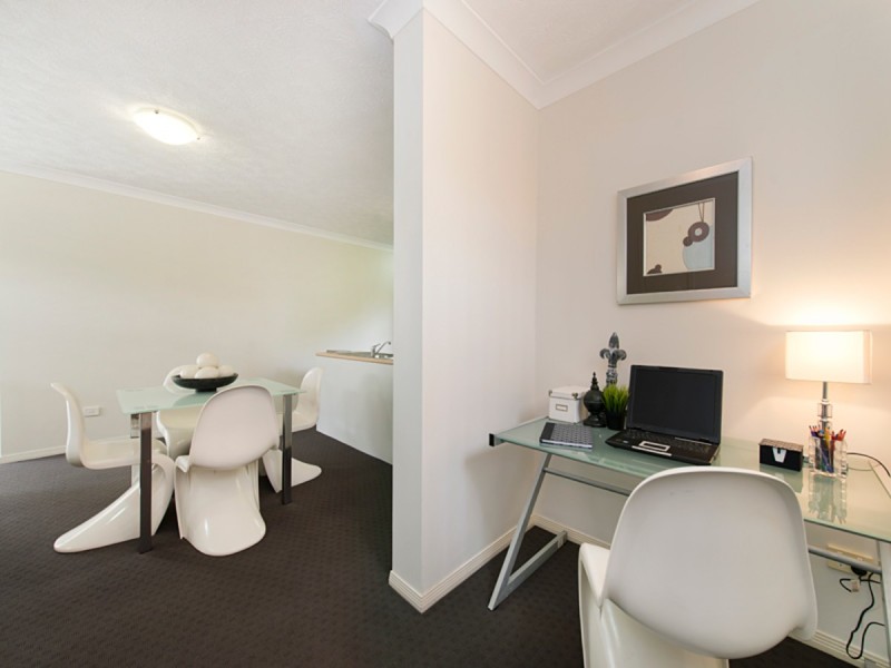 9/36 Holland Street, Toowong QLD 4066