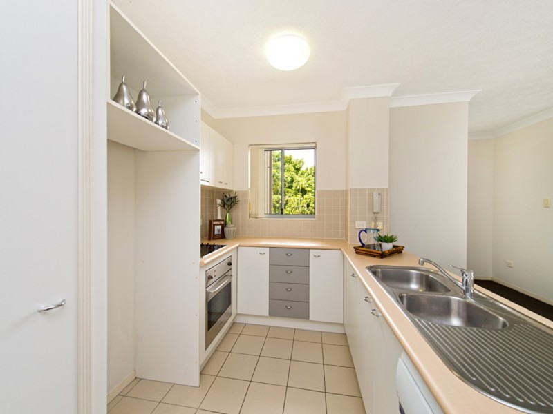 9/36 Holland Street, Toowong QLD 4066