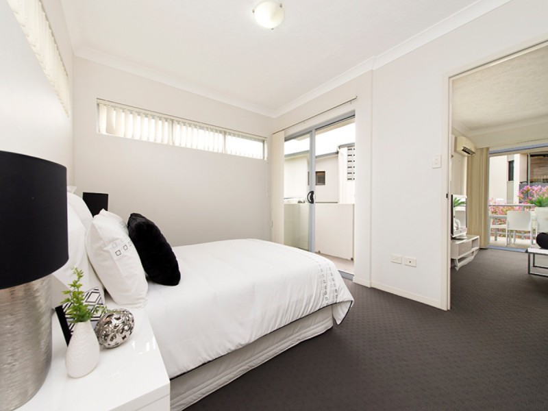 9/36 Holland Street, Toowong QLD 4066