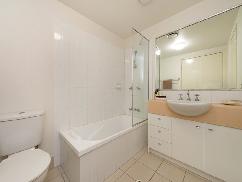 9/36 Holland Street, Toowong QLD 4066