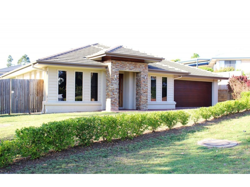 205 Gibson Crescent, Bellbowrie QLD 4070