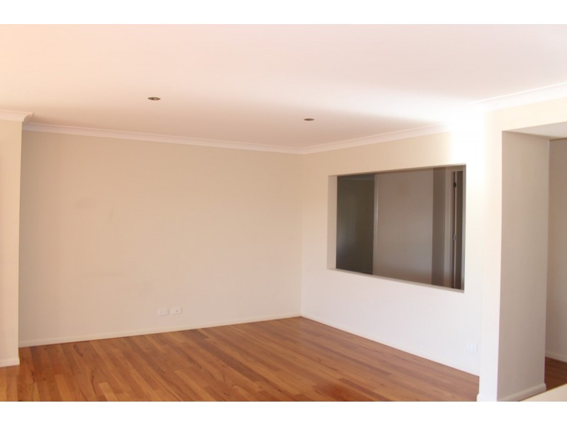 205 Gibson Crescent, Bellbowrie QLD 4070