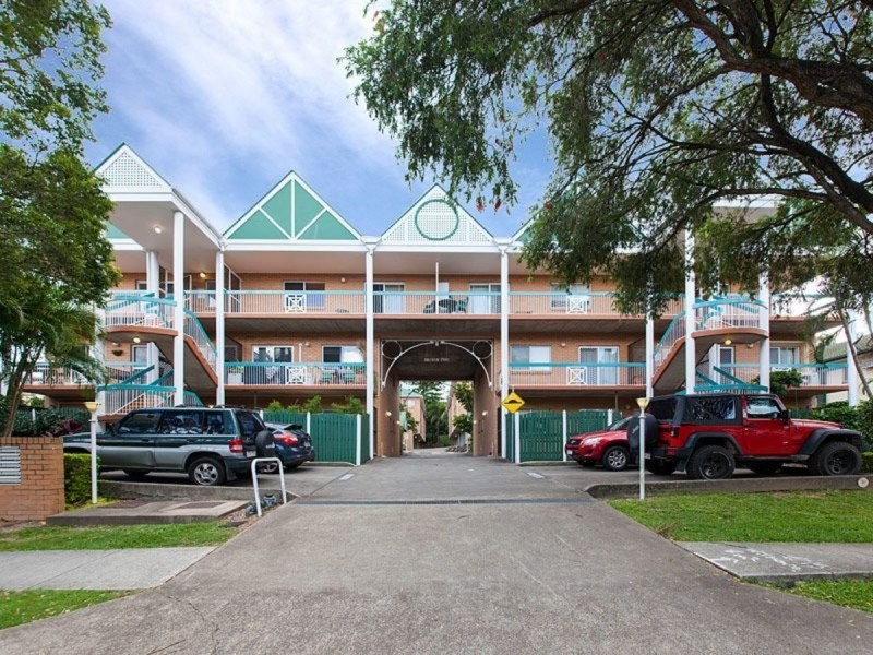 1/15 Whitmore Street, Taringa QLD 4068