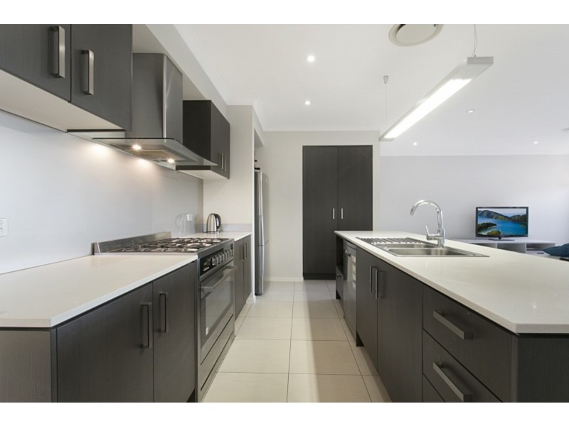 5 Leopardwood Close, Moggill QLD 4070