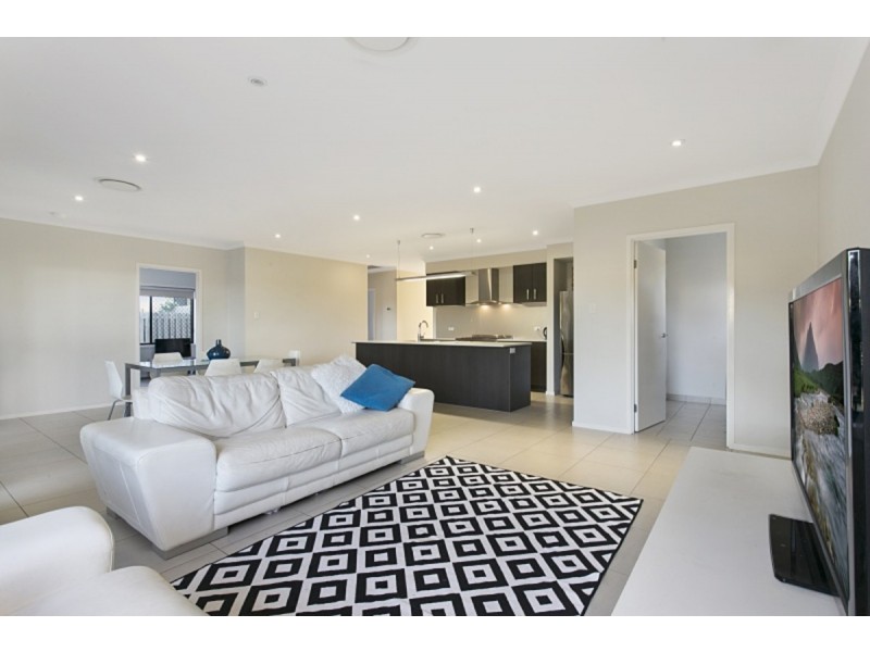 5 Leopardwood Close, Moggill QLD 4070