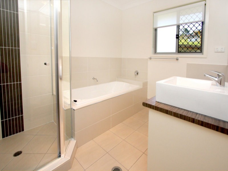 32 Chapman Place, Oxley QLD 4075