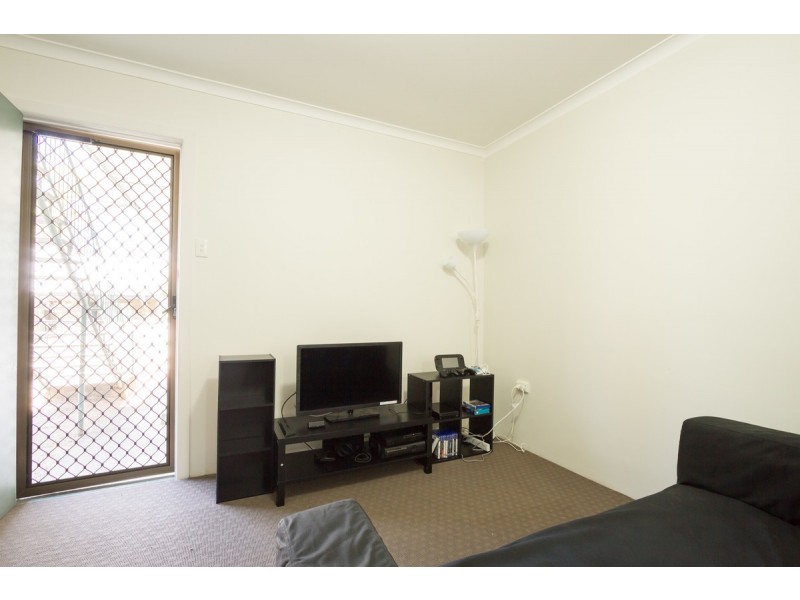 5/25 Sir Fred Schonell Drive, St Lucia QLD 4067