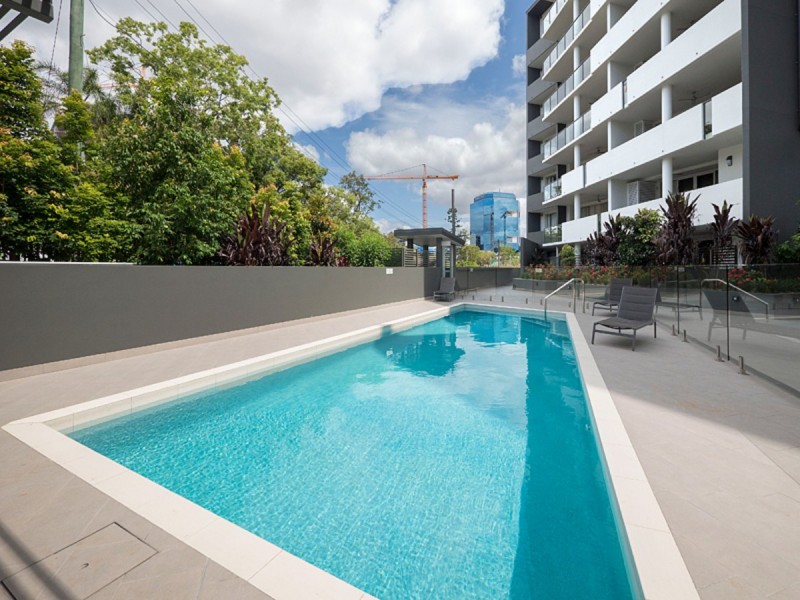 1/68 Benson Street, Toowong QLD 4066