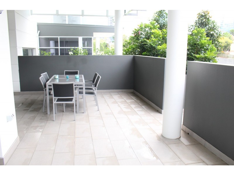 1/68 Benson Street, Toowong QLD 4066