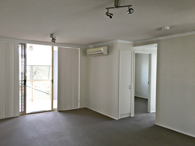 4/15 Clarence Road, Indooroopilly QLD 4068