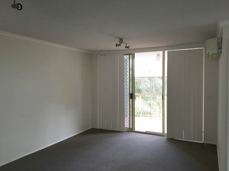 4/15 Clarence Road, Indooroopilly QLD 4068