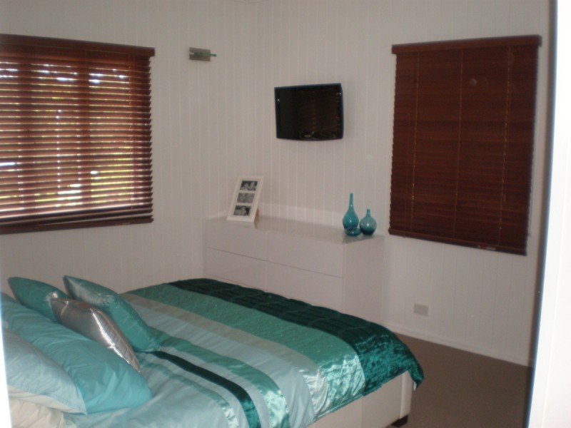 3 Ootana Street, Chapel Hill QLD 4069