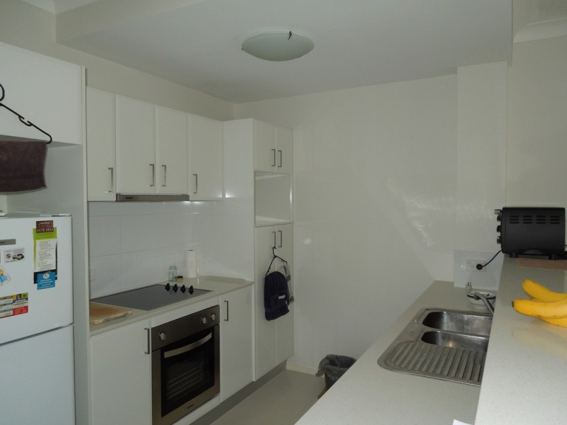 8/159 Clarence Road, Indooroopilly QLD 4068